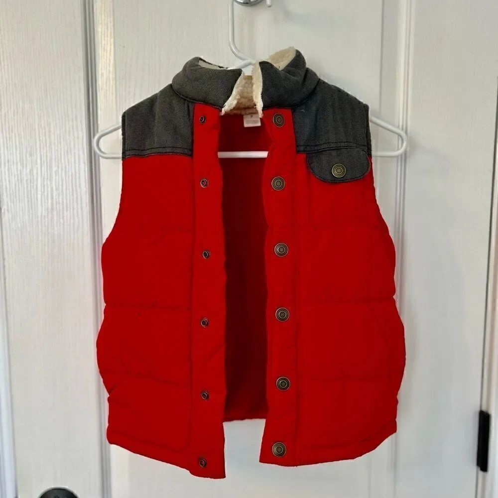 Carters Fleece Lined Red Puffer Vest with Sherpa Neckline! ❤️
